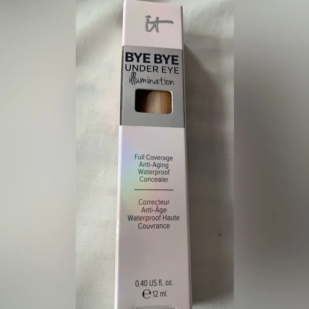 Under eye concealer by IT, illuminating flawless concealer, for full face fresh